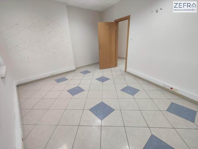 Przestronny lokal biurowo usługowy 156 m2, Bronowice