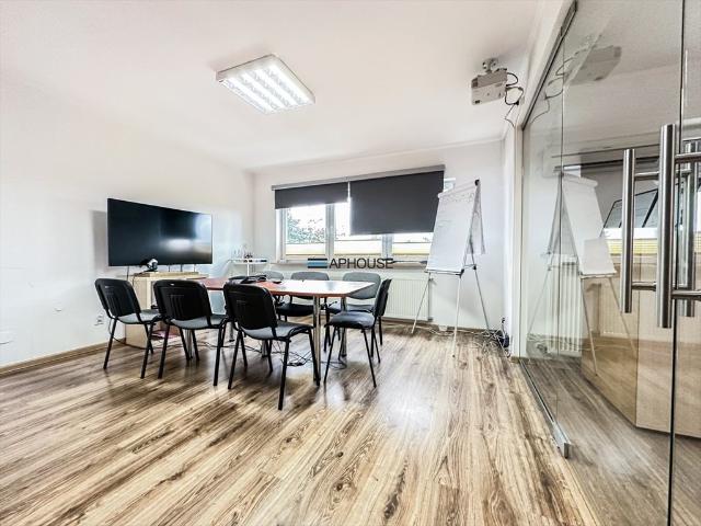 Przestronny lokal biurowo usługowy 350 m2, klimatyzacja