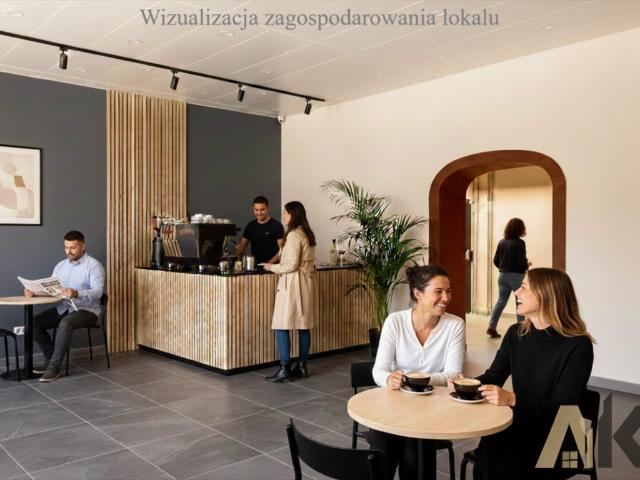 Przestronny lokal handlowo usługowy z dużymi witrynami