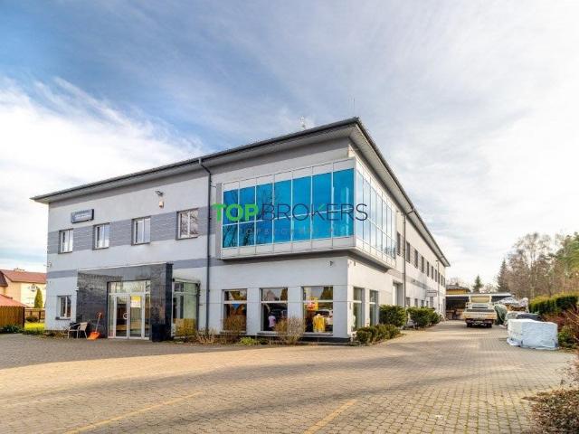 Przestronny lokal magazynowo biurowy 1600 m2 z witrynami
