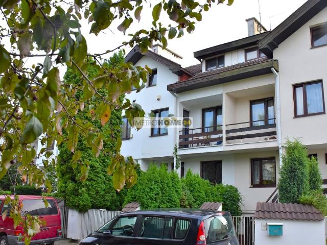 Przestronny segment 270 m² z garażem i ogrodem