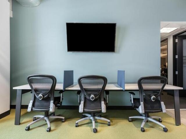 Przestrzeń coworkingowa w lokalizacji Regus Zana