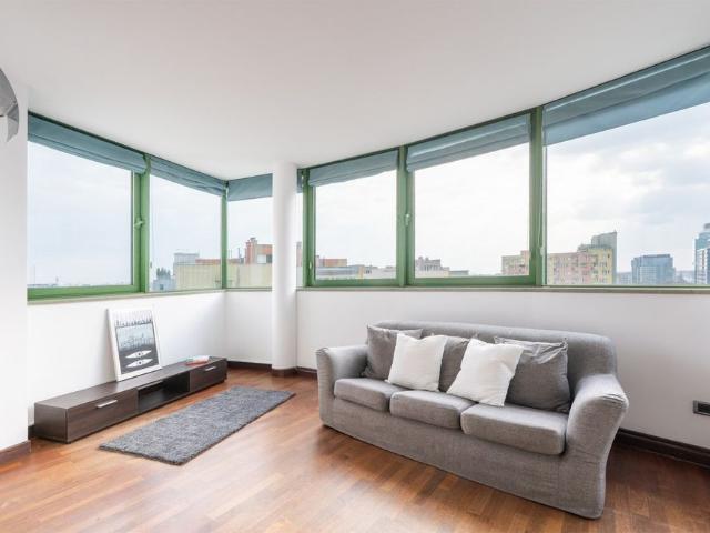 Przestrzenny apartament z panoramicznym widokiem |