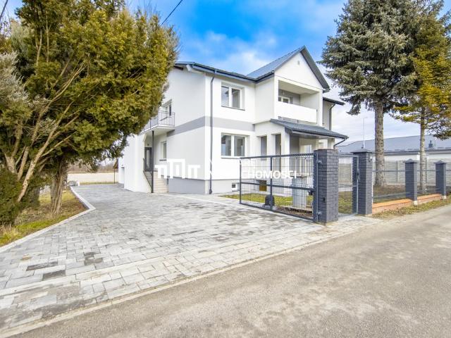 Nowoczesny dom 200 m² z niezależnym wejściem i garażem
