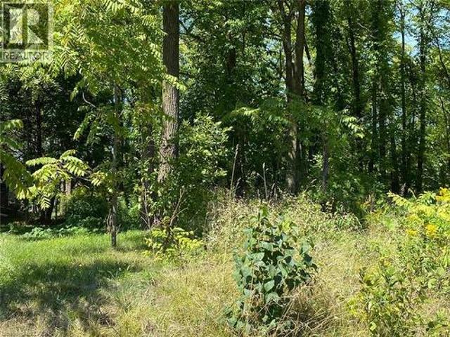 Pt Lt 3 Effingham Street, Pelham, ON, L2R 6P7 vacant land for sale | Listing ID 40841 | Royal LePage