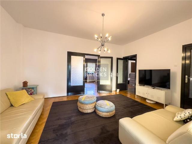 Pta Alba Iulia | 5 camere in Vila | Curte | Parcare