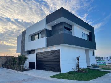 Punta Tibur?n, Hermosa Casa en VENTA con alberca y 3 rec?maras con vestidor y ba?o