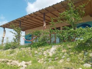 PUNTA VICHAYO CASA BALLENA CASA DE PLAYA EN VICHAYITO