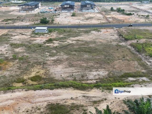 Puncak Alam