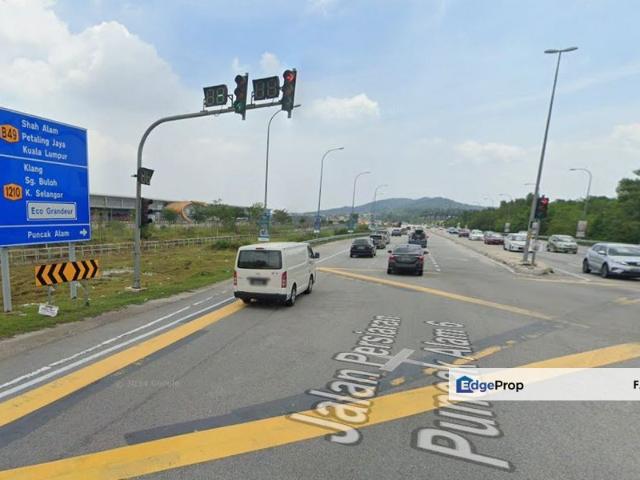 Puncak Alam