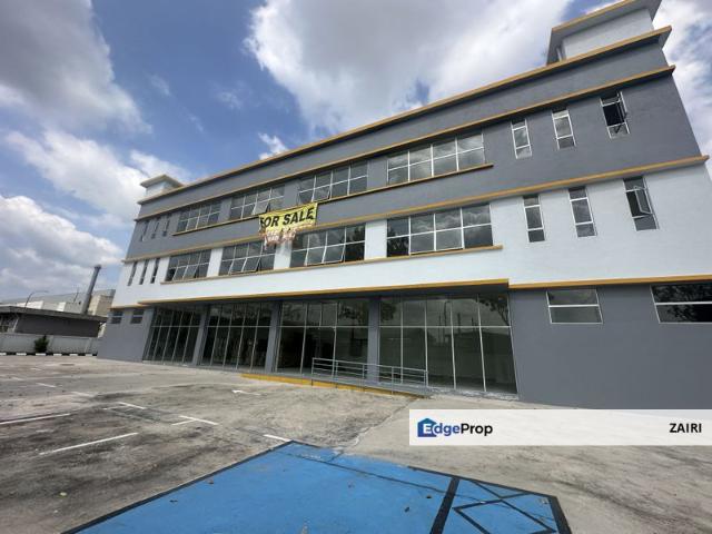 Puncak Alam