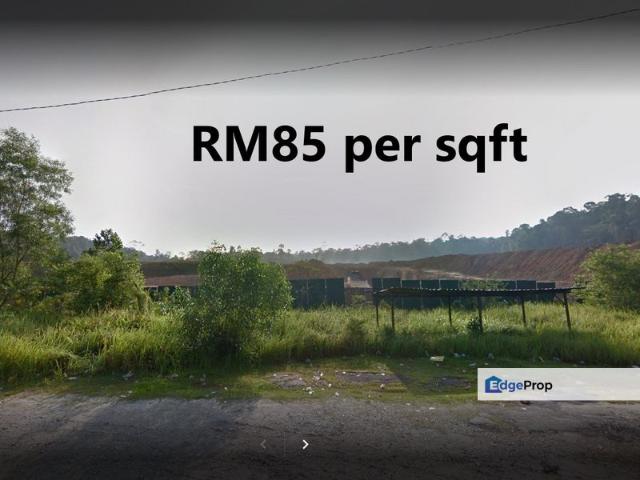 PUNCAK ALAM