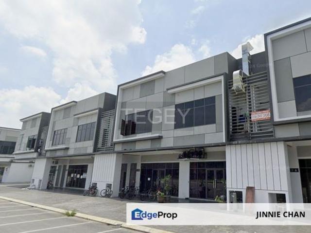 Puncak Alam