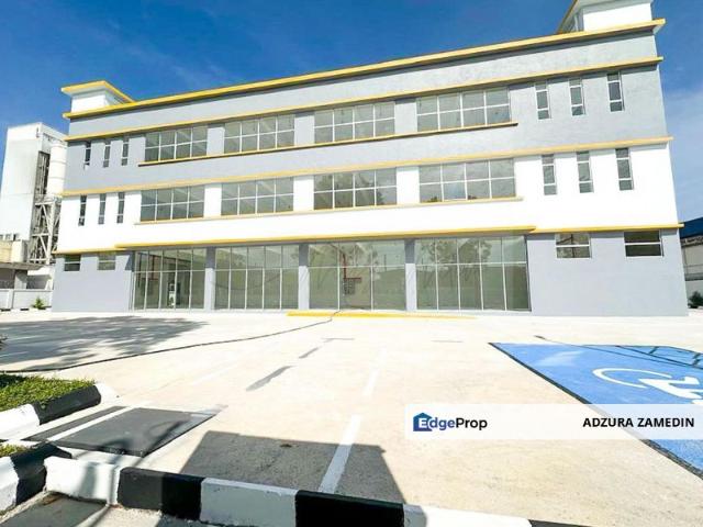 Puncak Alam