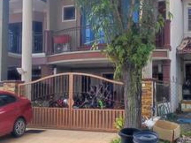 Puncak Alam Seksyen 12 Teres 2 Tgkt Renovated Extended