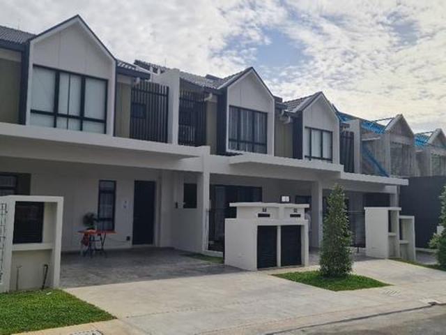 Puncak AlamFreehold 2 Storey Terrace HouseEarlybird promo No Dp