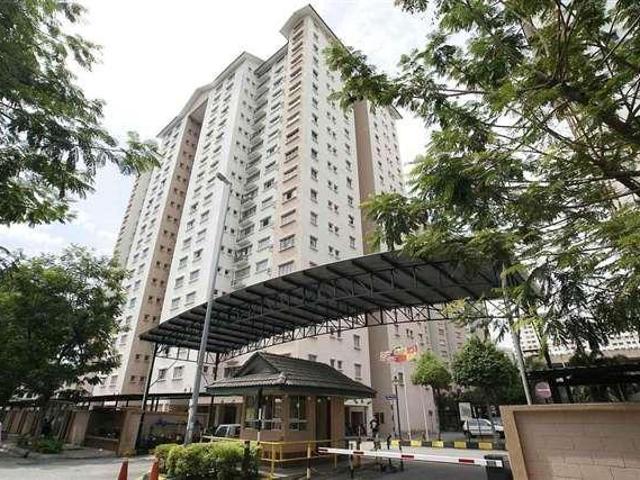 Puncak Damansara Petaling Jaya PFURNISH 3R2B LRT Kayu Ara