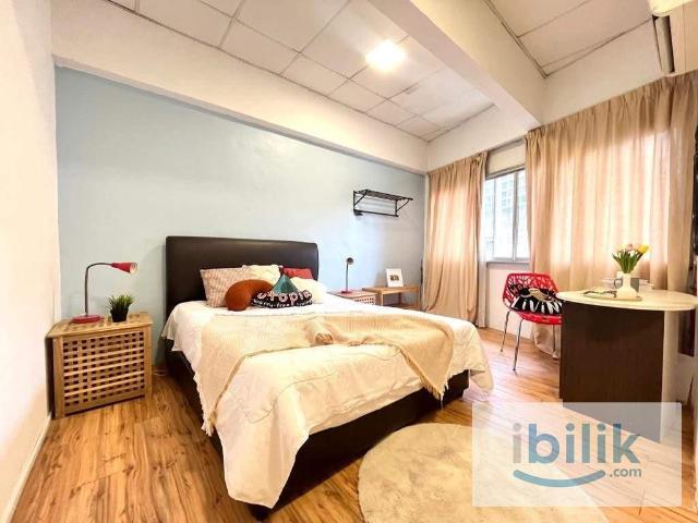 Puchong D/Storey Room to RENT Limited Unit Easy to Highway LDP Near Hero Market Restaurant