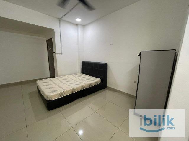 Puchong Jalan TempuaMiddle Room To LetAircond RoomNear LRTUrgent Move In