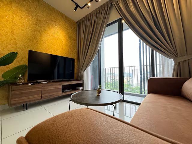 Puchong link IOI MALL Puchong LRT link 15mins to sunway Investment