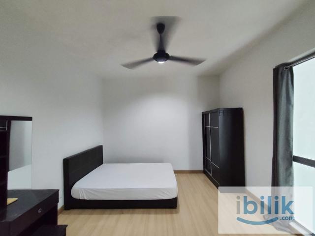 Puchong Prima Room Private Bathroom with Carpark Window & A/C