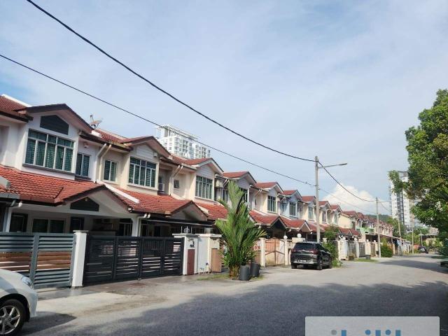 puchong room rental in town