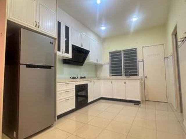 Puchong Taman Tasik Puchong fully furnished move in condition