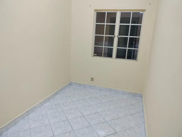 Puchong taman wawasan 2 storey terrace landed house partly furnish