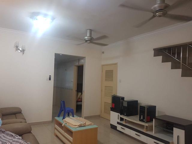 Puchong Utama Double Storey House Full Frunished Unit