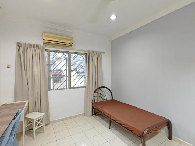 Puchong Wawasan medium room for rent, fully furnished, move in ready
