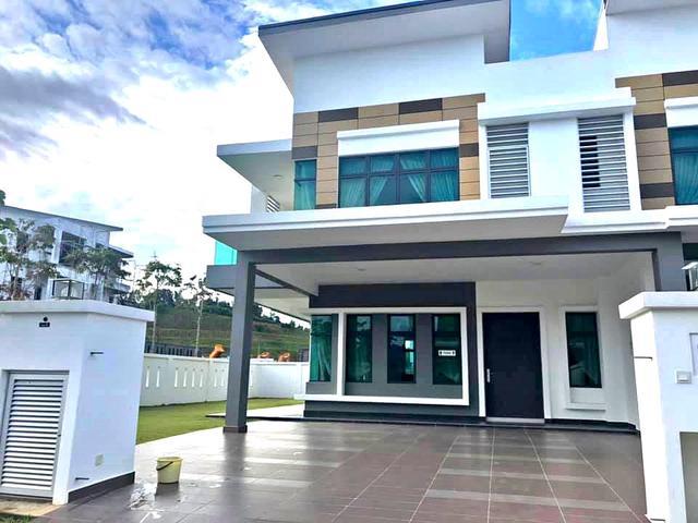 PUCHONGPUCHONGPUCHONG28x80 Superlink 2Storey FREEHOLDLast Unit