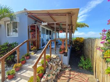 Puerto Cayo: Se Vende Casa en Zona Rural y Cerca del Mar en Puerto Cayo