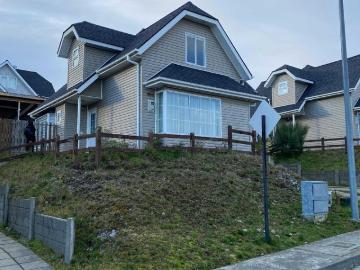 Puerto Montt, Se Vende Hermosa Casa en Lomas de Reloncavi 111035