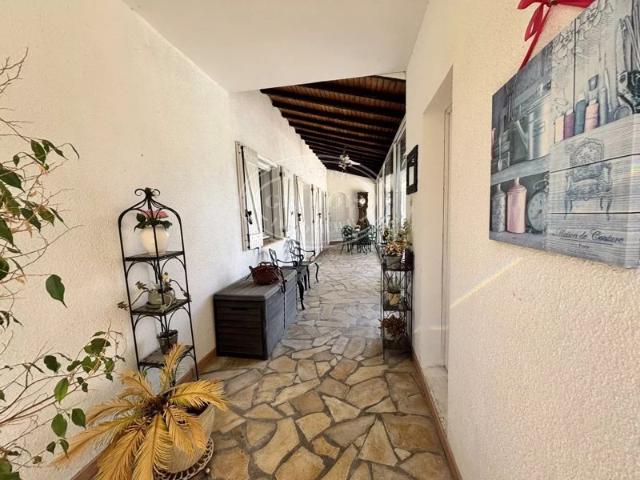 PUICHERIC Maison de 195 m² env./ TERRAIN de 1411 m²