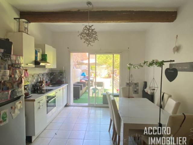 Puisserguier ! Immeuble de rapport de 160m2 de 3 apparteme