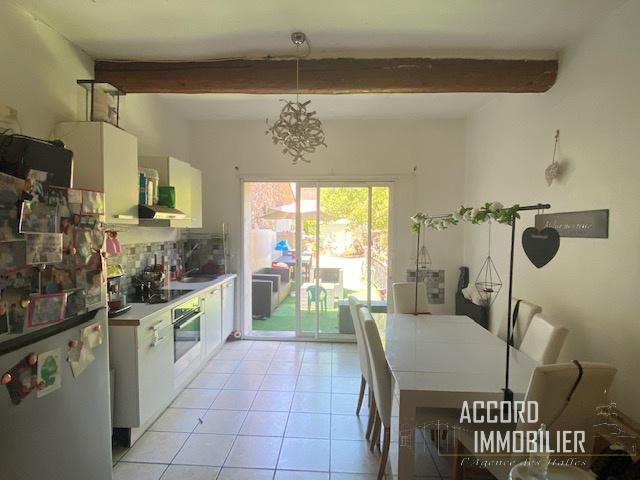 Puisserguier ! Immeuble de rapport de 160m2 de 3 appartements loués