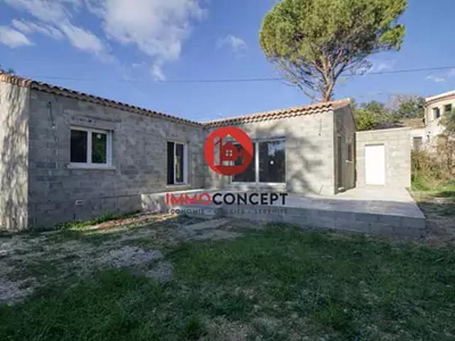 Pujaut 30131 Achat / Vente maison 5 pièces t5 terrasse