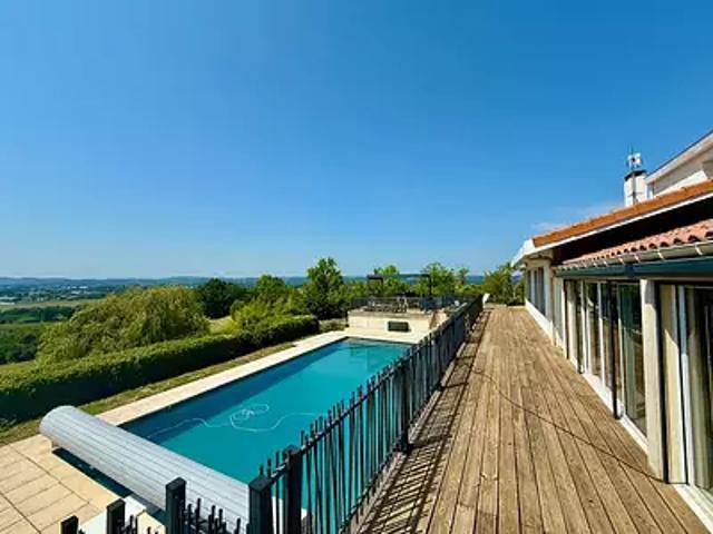 Pujols 47300 Achat / Vente maison 6 pièces t6 au dernier étage