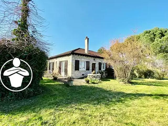 Pujols 47300 Achat / Vente maison 8 pièces t8 cave