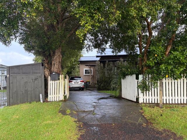pukekohe, 4 bedrooms