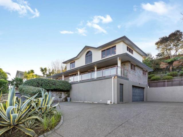 pukekohe, 4 bedrooms