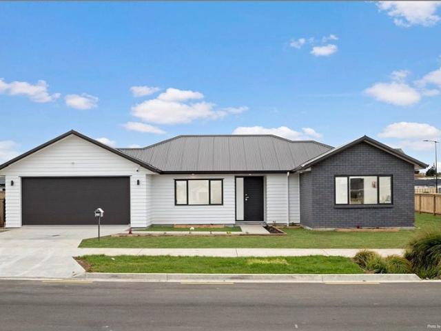 pukekohe, 4 bedrooms