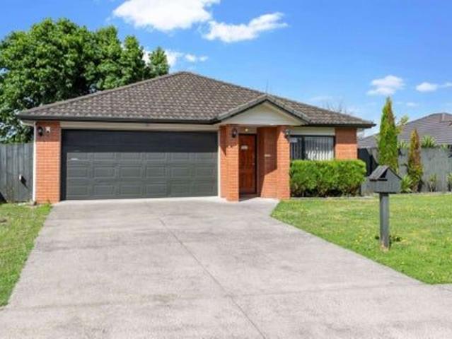 pukekohe, 4 bedrooms