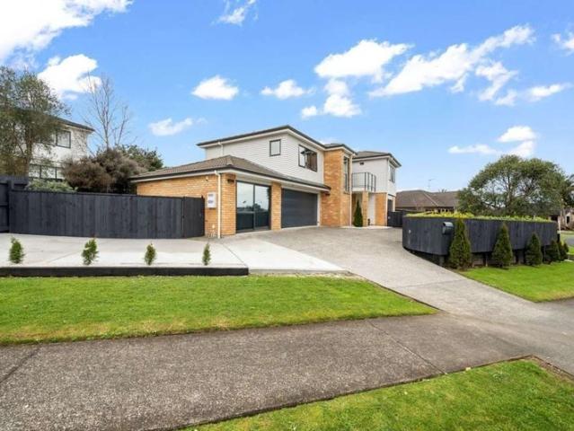 pukekohe, 5 bedrooms