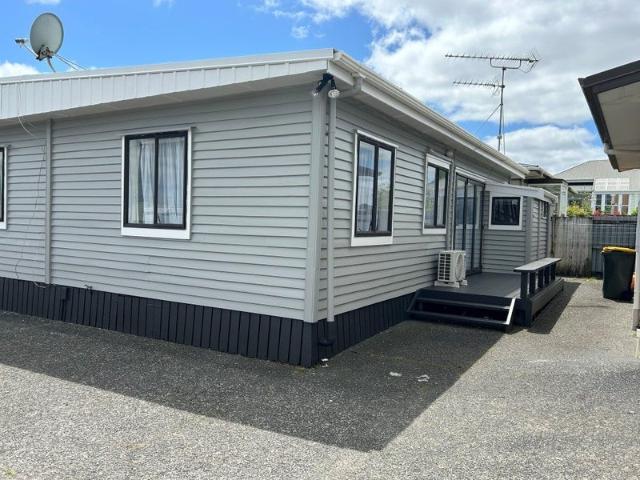 pukekohe, 1 bedroom