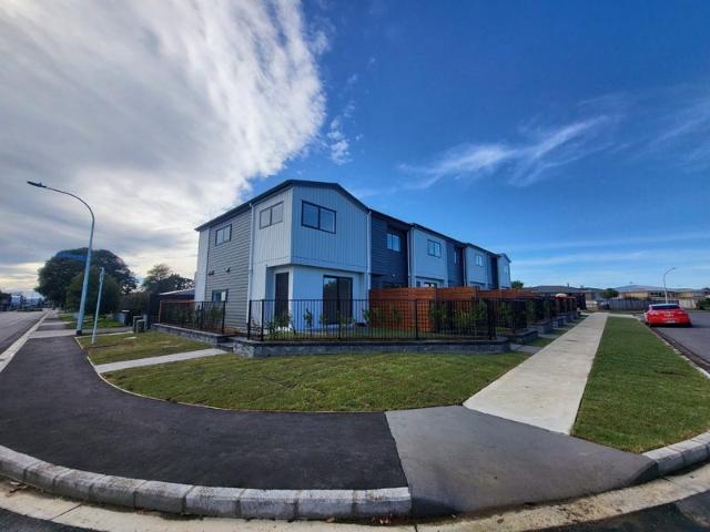 pukekohe, 2 bedrooms
