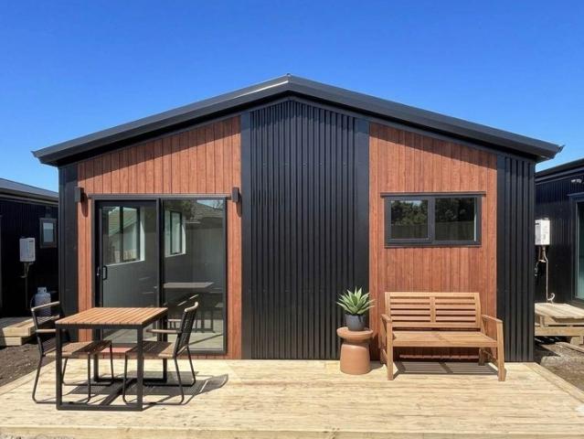 pukekohe, 2 bedrooms