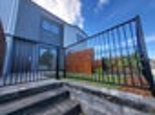 Pukekohe, 2 bedrooms, $580 pw