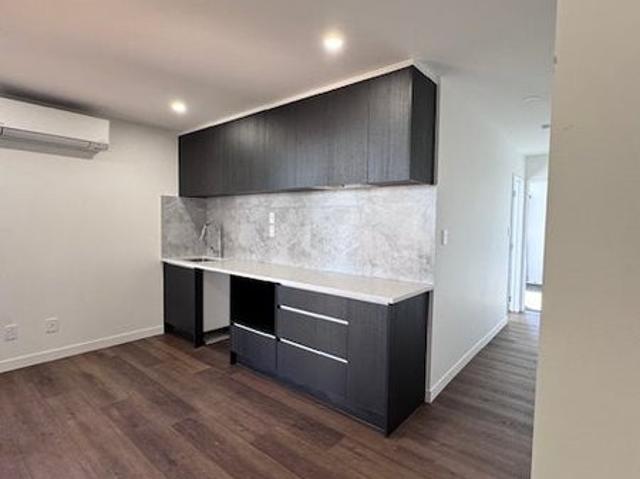 pukekohe, 2 bedrooms