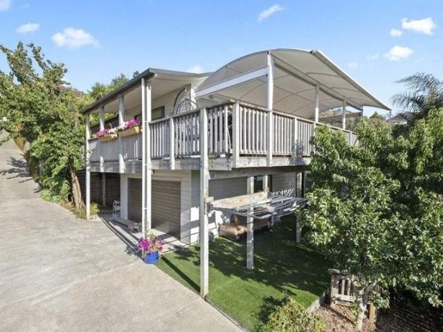 pukekohe, 3 bedrooms